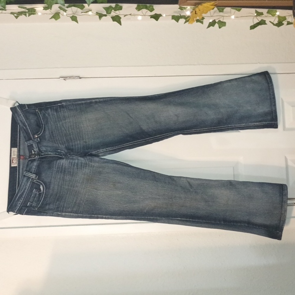 l.e.i. Sophia Hipster Flare, junior size 15 Long, Medium to Dark Denim Jeans
